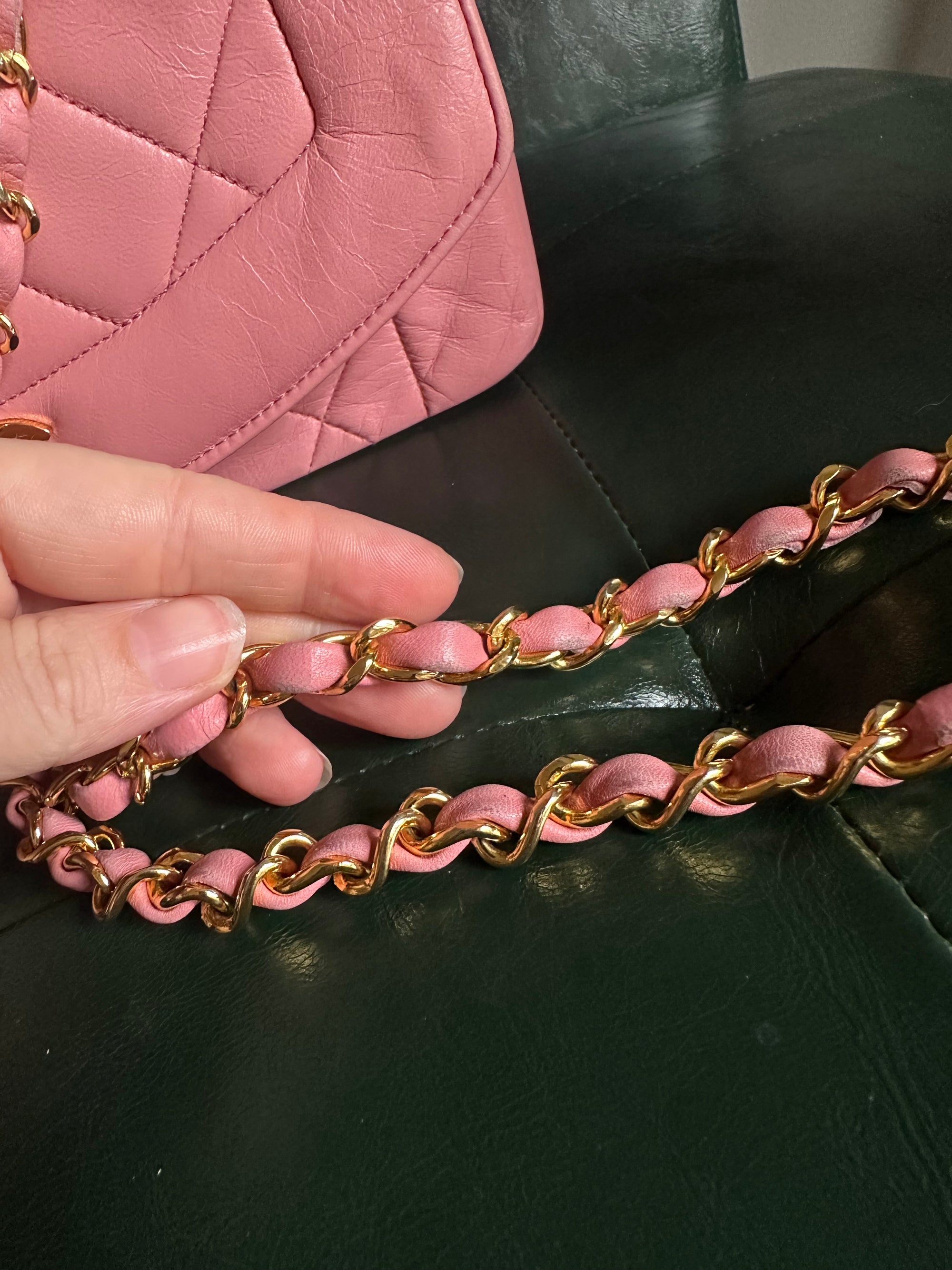 Super Rare! Chanel Diana 22 Vintage Bag in Pink Lambskin - 24ct