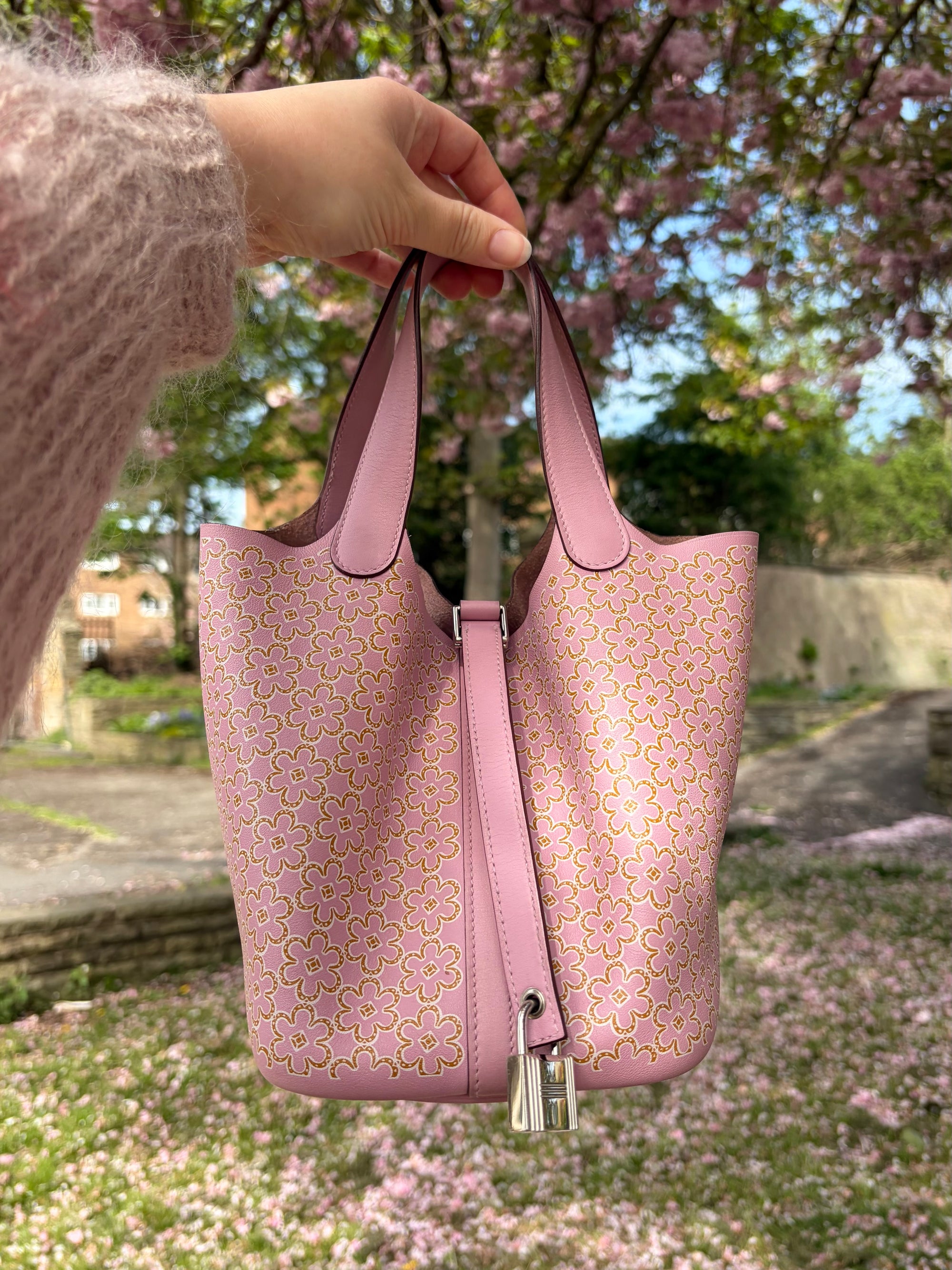 Limited Edition Hermes Lucky Daisy Picotin 18