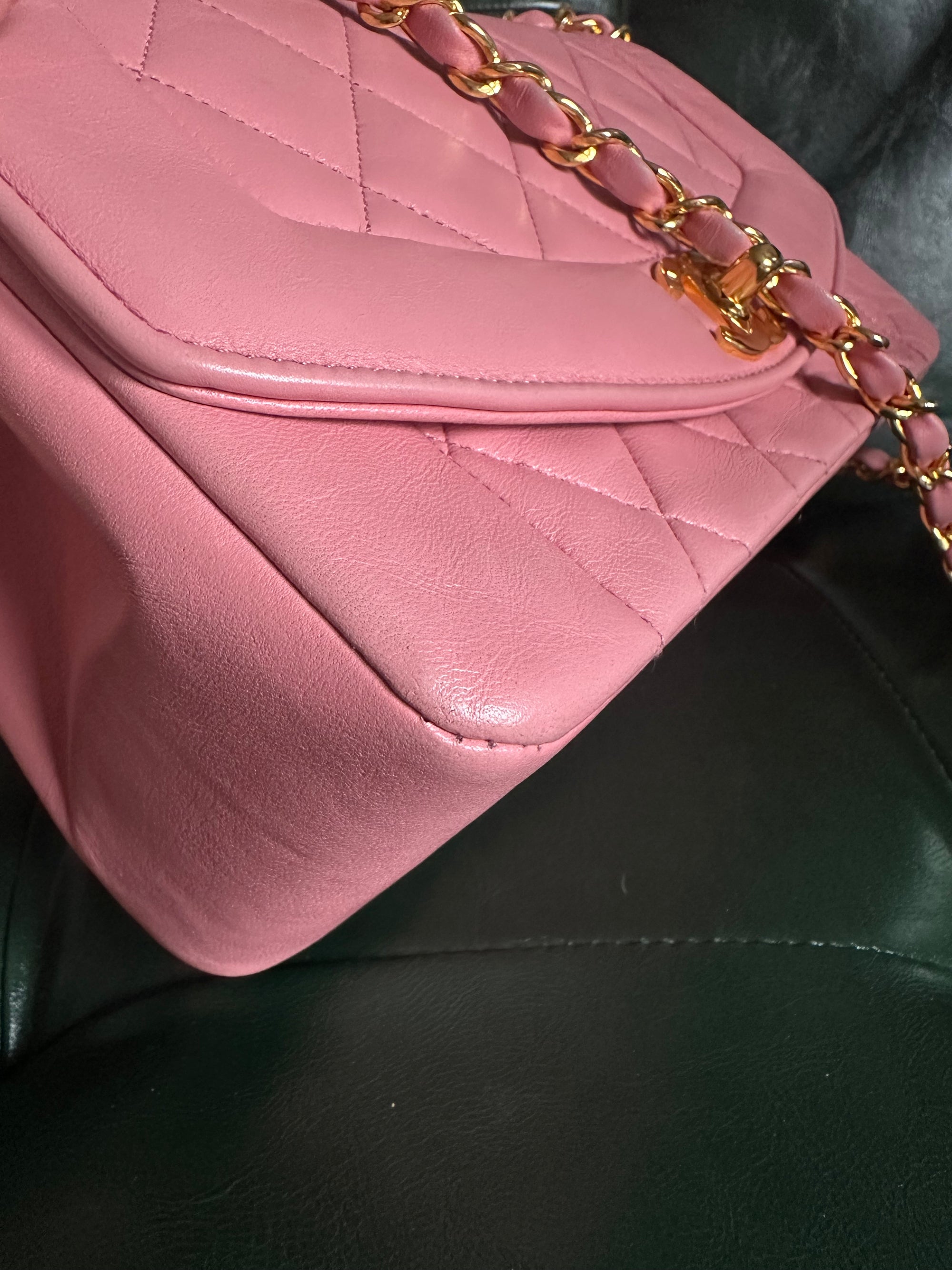 Super Rare! Chanel Diana 22 Vintage Bag in Pink Lambskin - 24ct