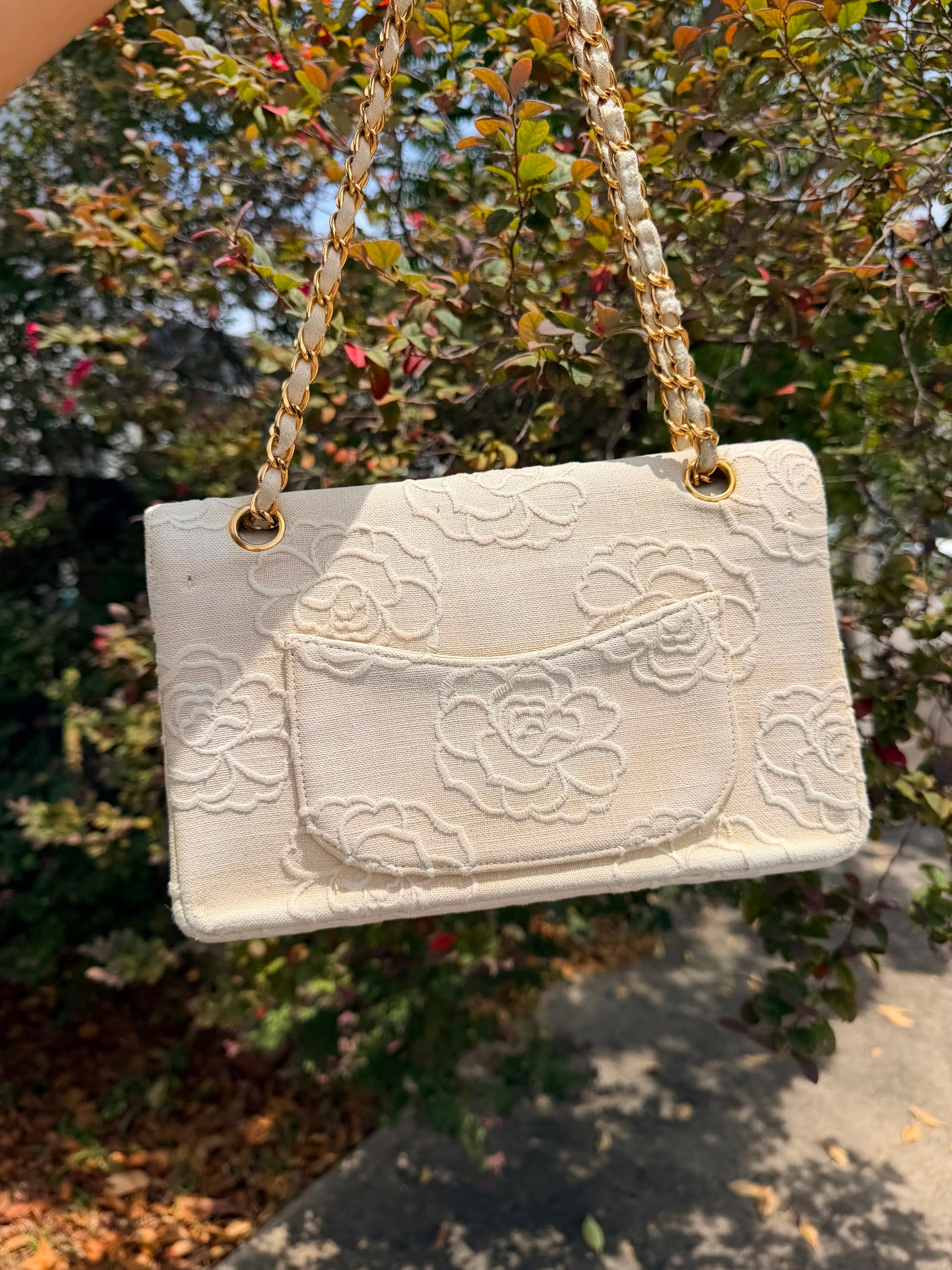 Rare! Vintage Chanel Cream Linen Camellia Medium Double Flap Bag