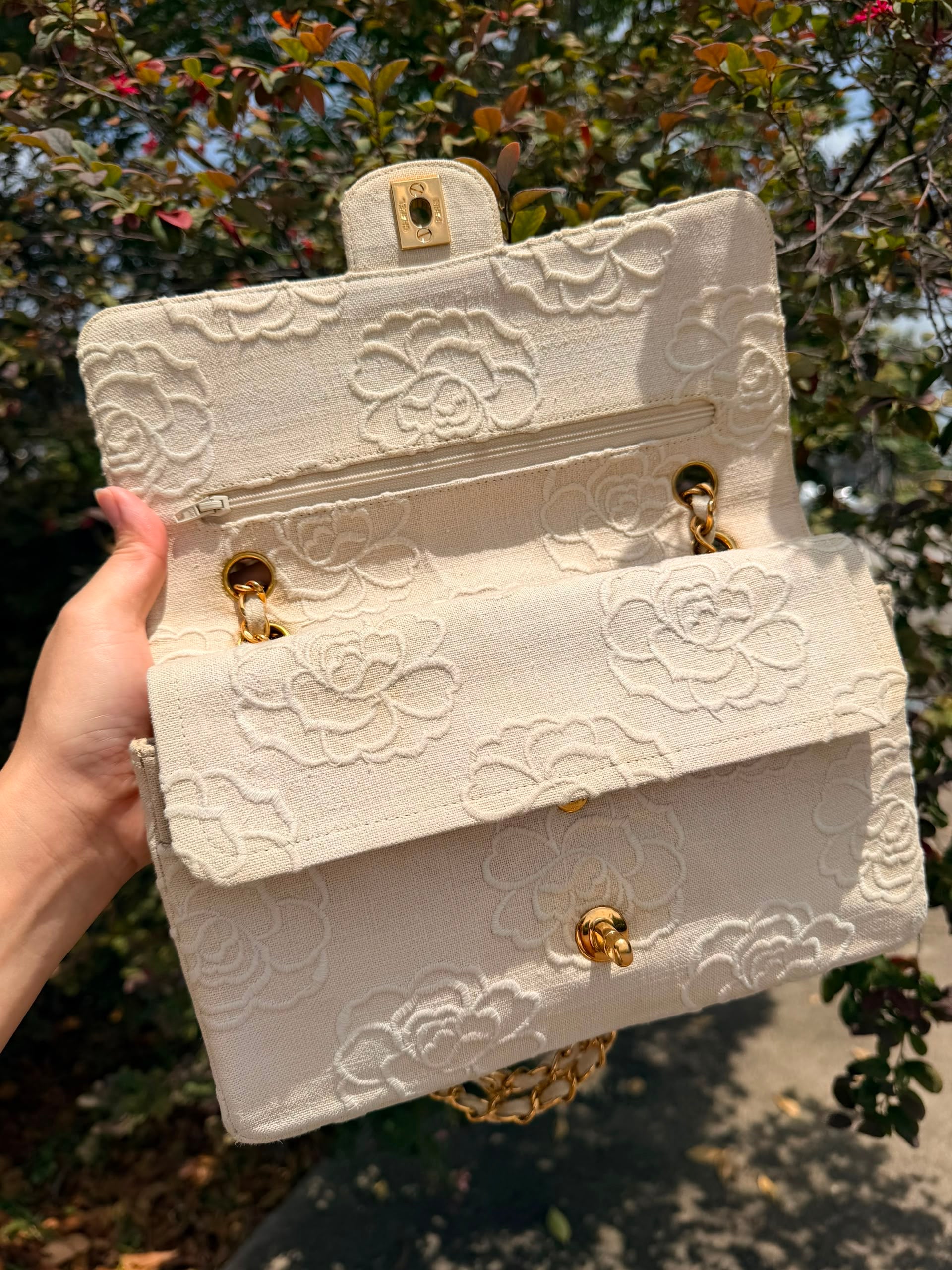 Rare! Vintage Chanel Cream Linen Camellia Medium Double Flap Bag