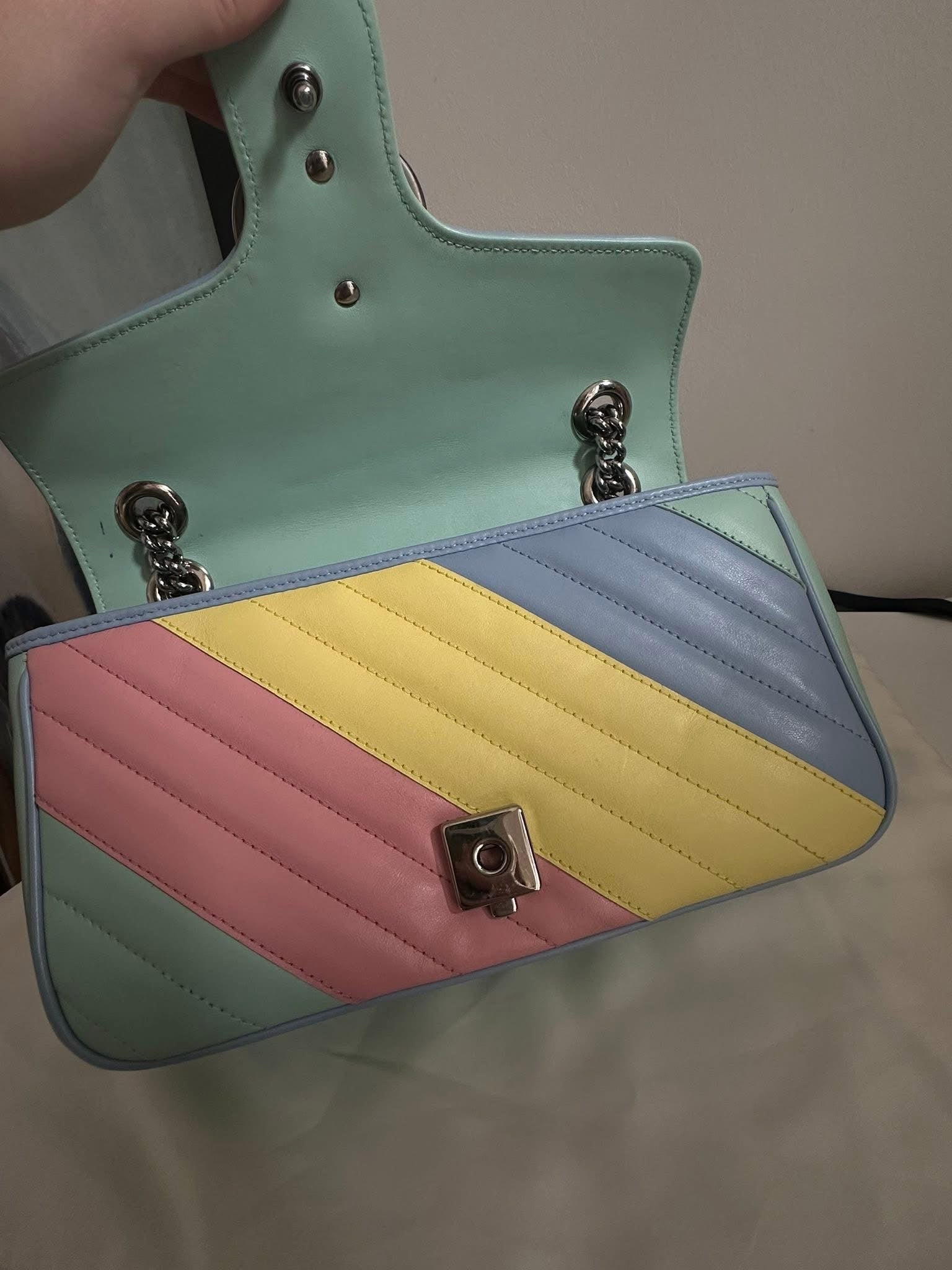 Gucci rainbow stripe marmont bag size small