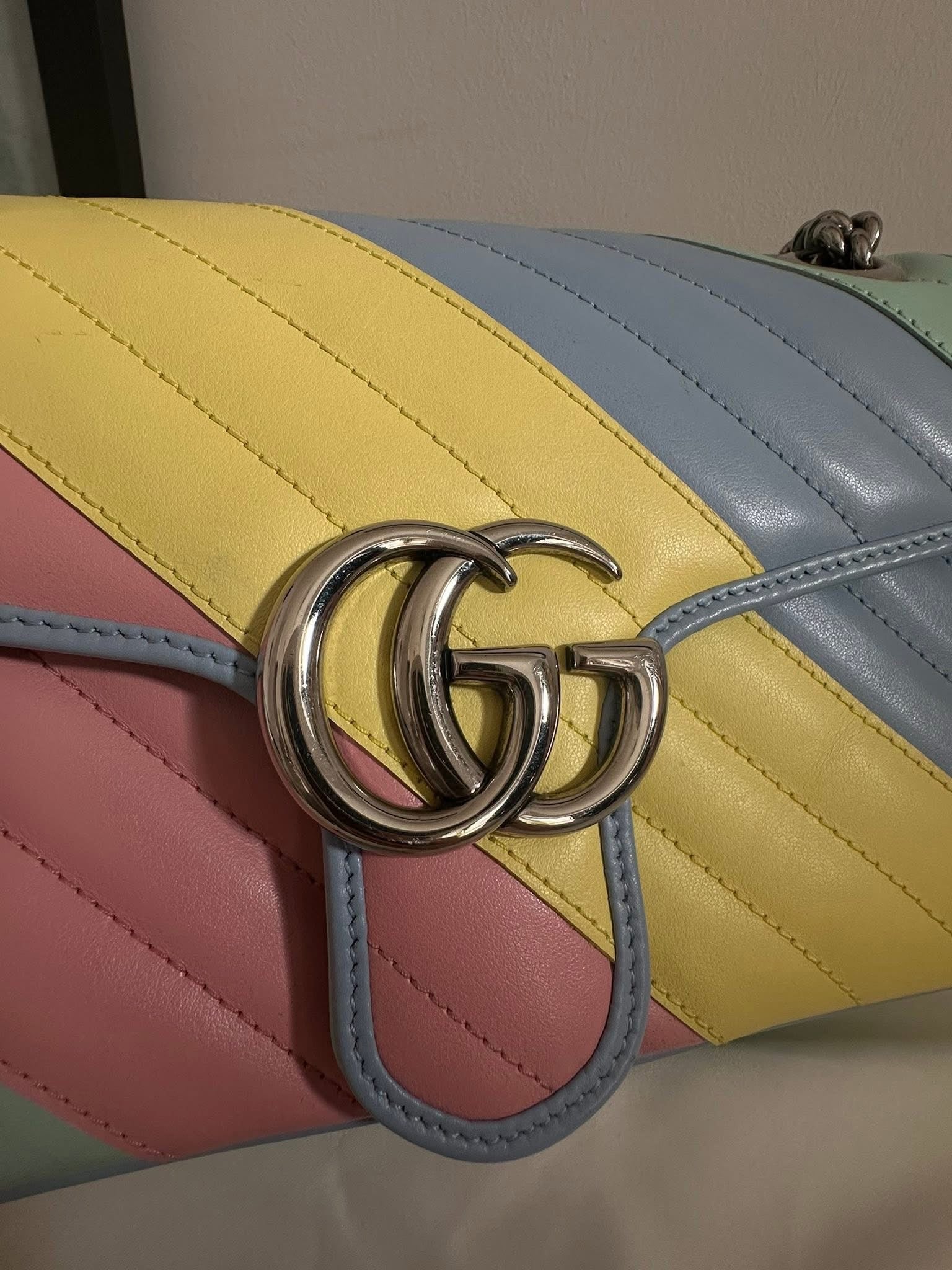 Gucci rainbow stripe marmont bag size small
