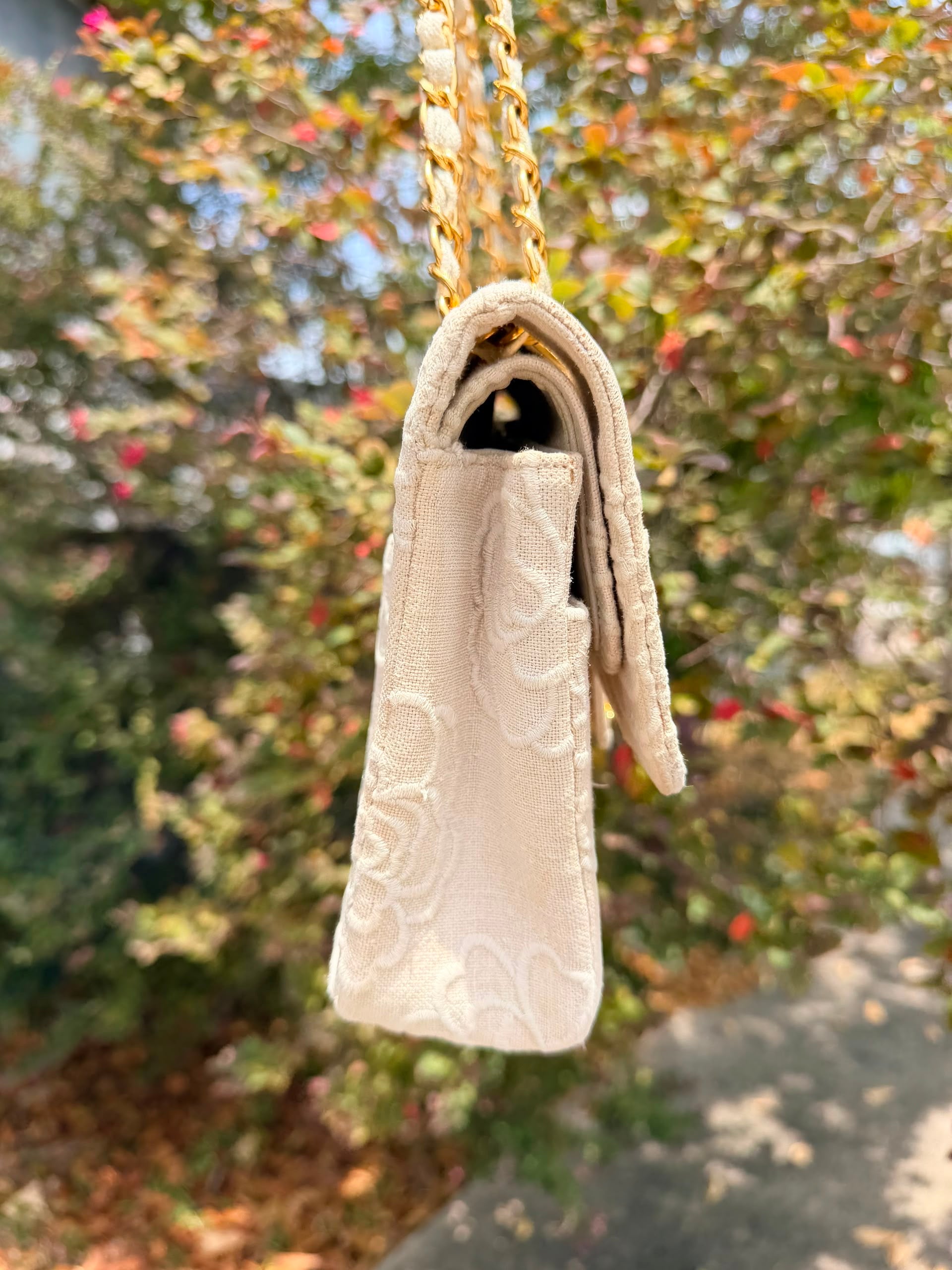Rare! Vintage Chanel Cream Linen Camellia Medium Double Flap Bag