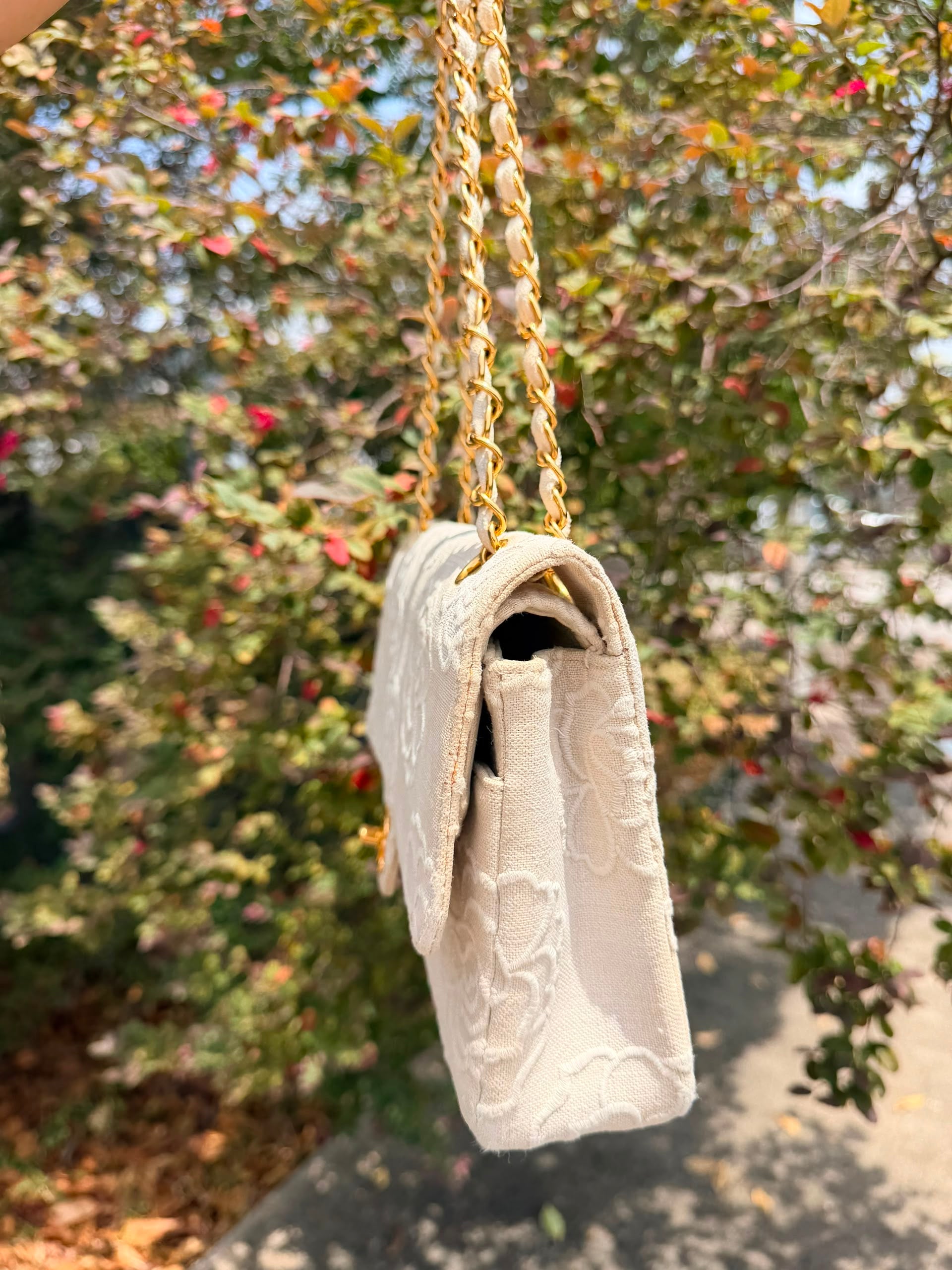 Rare! Vintage Chanel Cream Linen Camellia Medium Double Flap Bag
