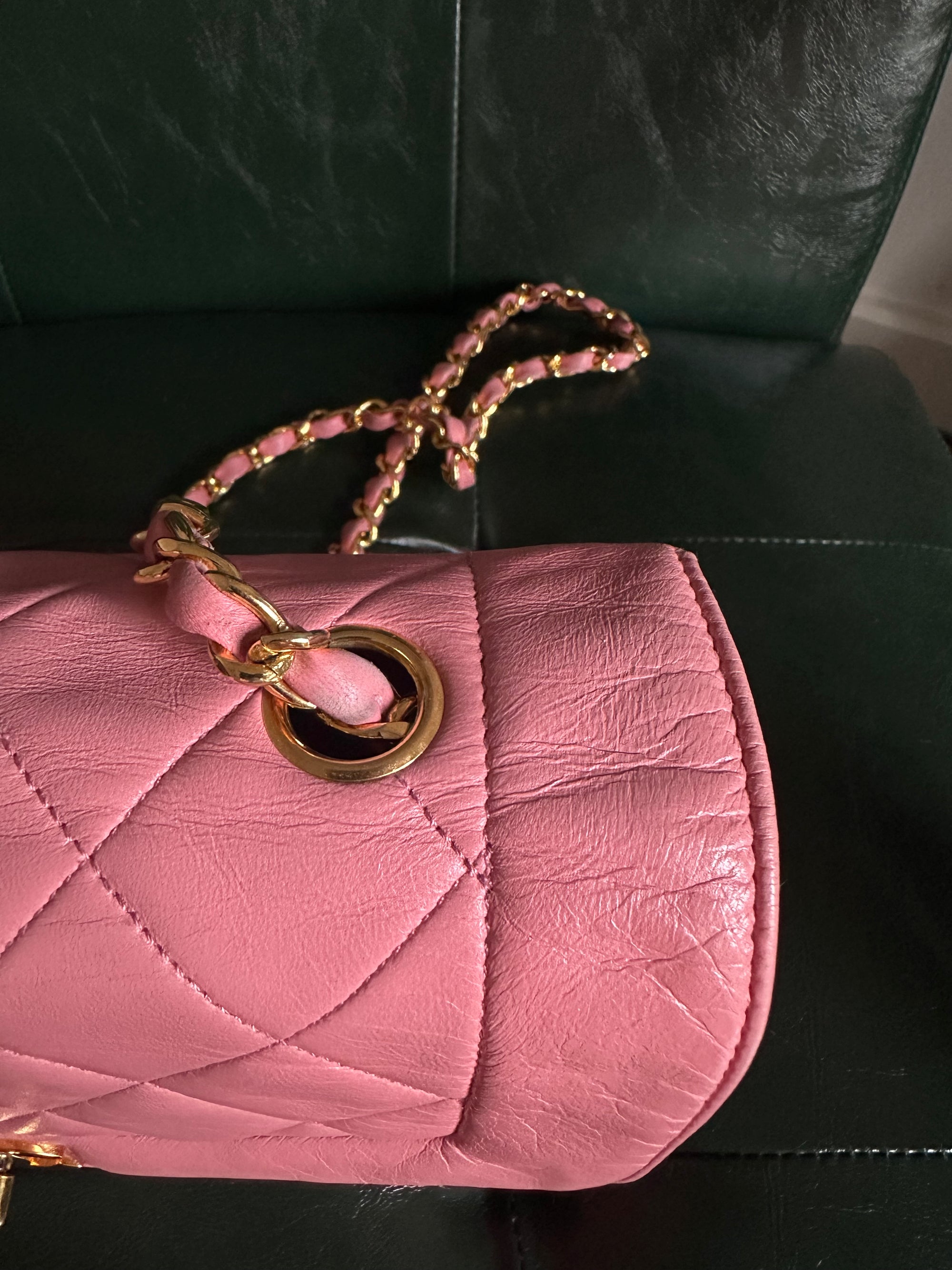 Super Rare! Chanel Diana 22 Vintage Bag in Pink Lambskin - 24ct