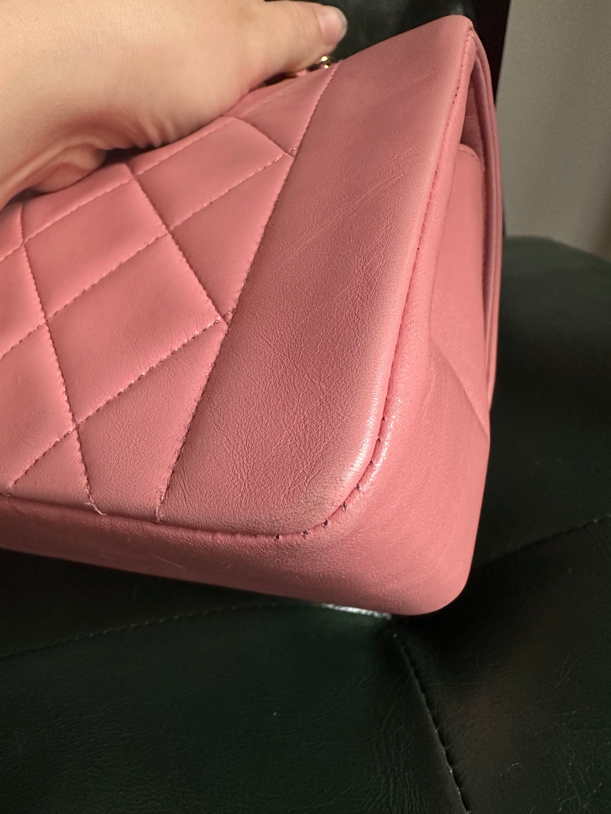 Super Rare! Chanel Diana 22 Vintage Bag in Pink Lambskin - 24ct