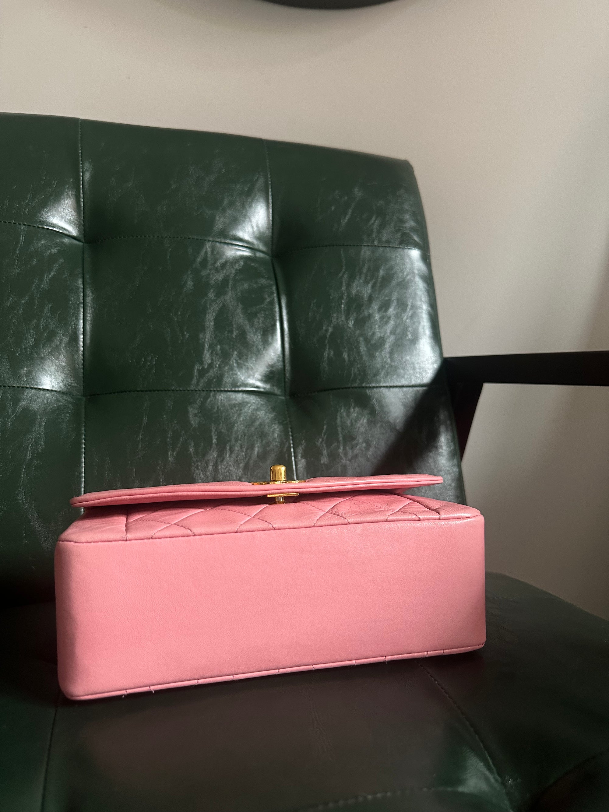 Super Rare! Chanel Diana 22 Vintage Bag in Pink Lambskin - 24ct